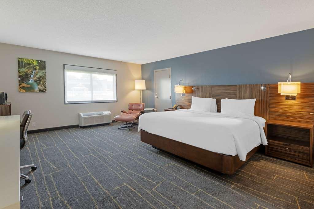 The Lux Hotel & Conference Center, Ascend Hotel Collection قرية واترلو الغرفة الصورة