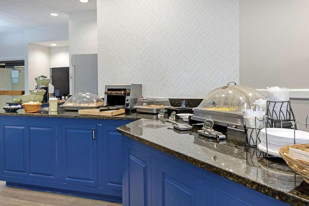The Lux Hotel & Conference Center, Ascend Hotel Collection قرية واترلو المطعم الصورة