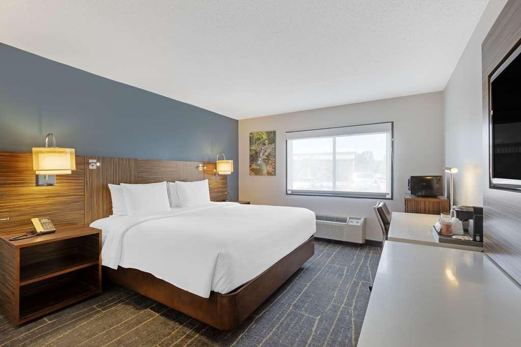 The Lux Hotel & Conference Center, Ascend Hotel Collection قرية واترلو الغرفة الصورة